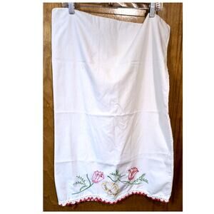 1139.  Embroidered and Crochet Lace Pillowcase